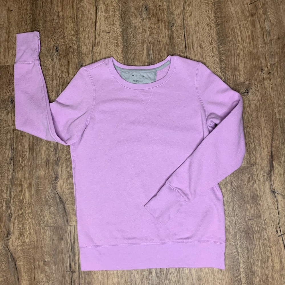 NWOT Tek gear lavender sweatshirt